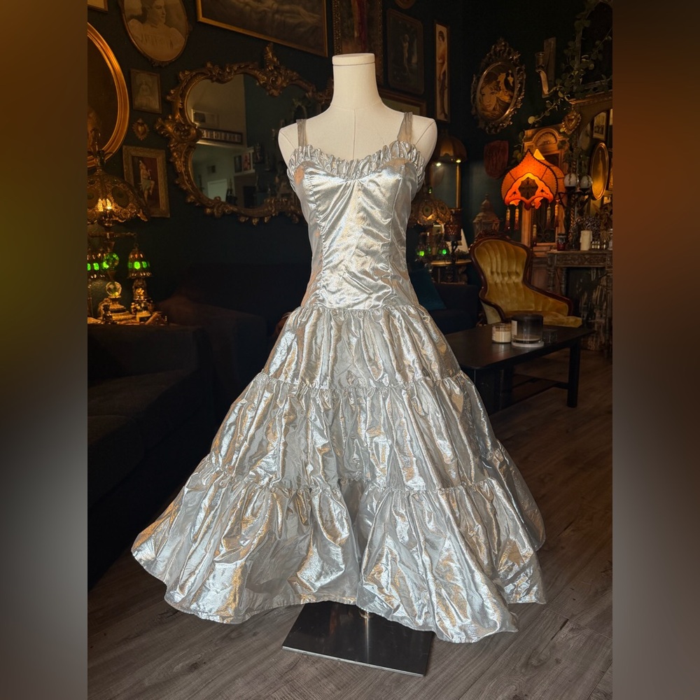 Vintage 80s Silver Lamé Party Dress ✨ | Zum Zum - Picture 10 of 10